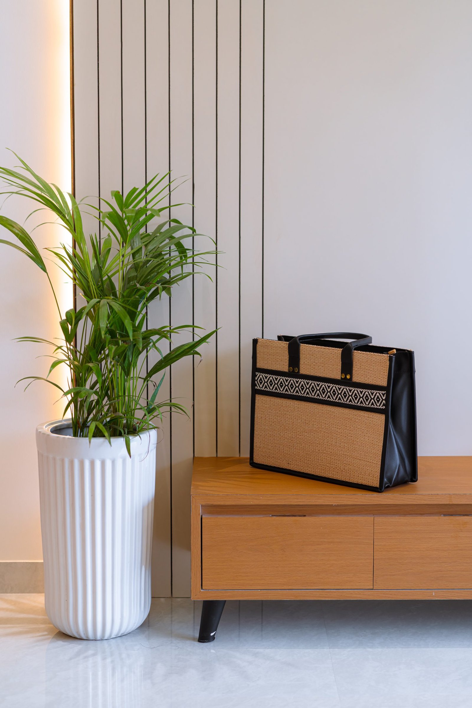 Planter and console, Jayendra Bhai Residence by Himanshu Raval Architects